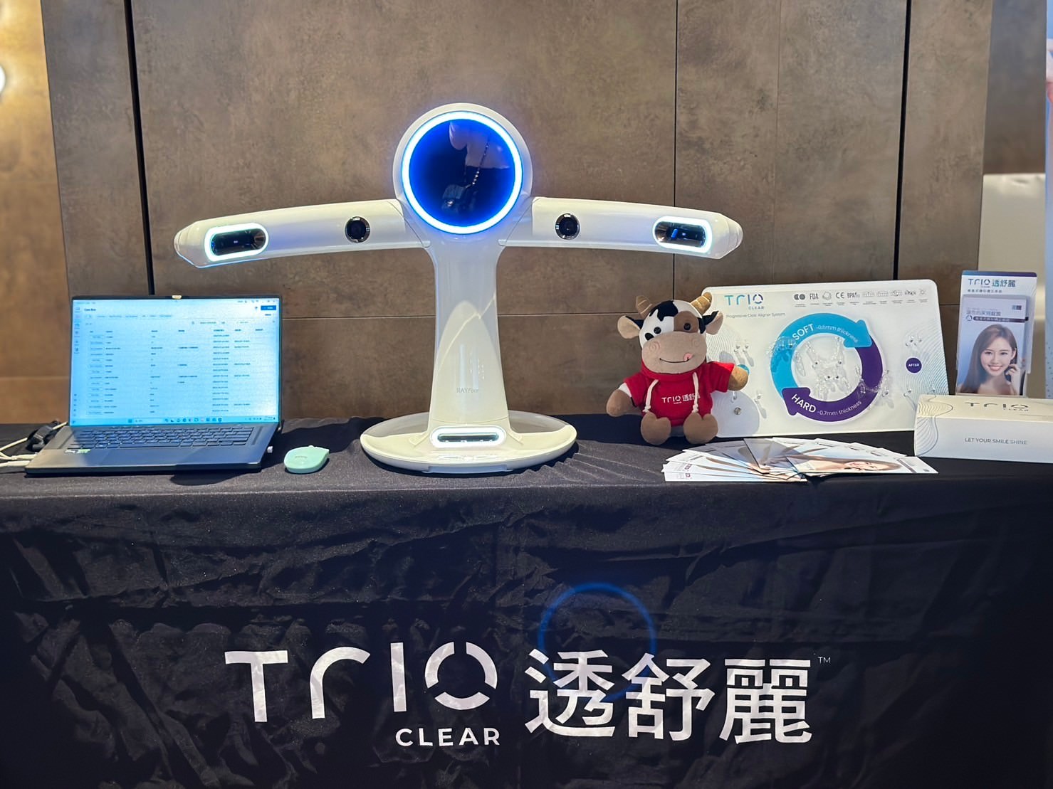 【高雄隱形矯正】TrioClear 透舒麗隱形牙套年會,齒顎矯正專科醫師匯聚,科技醫學與賽車的精彩交流 - 第4張圖