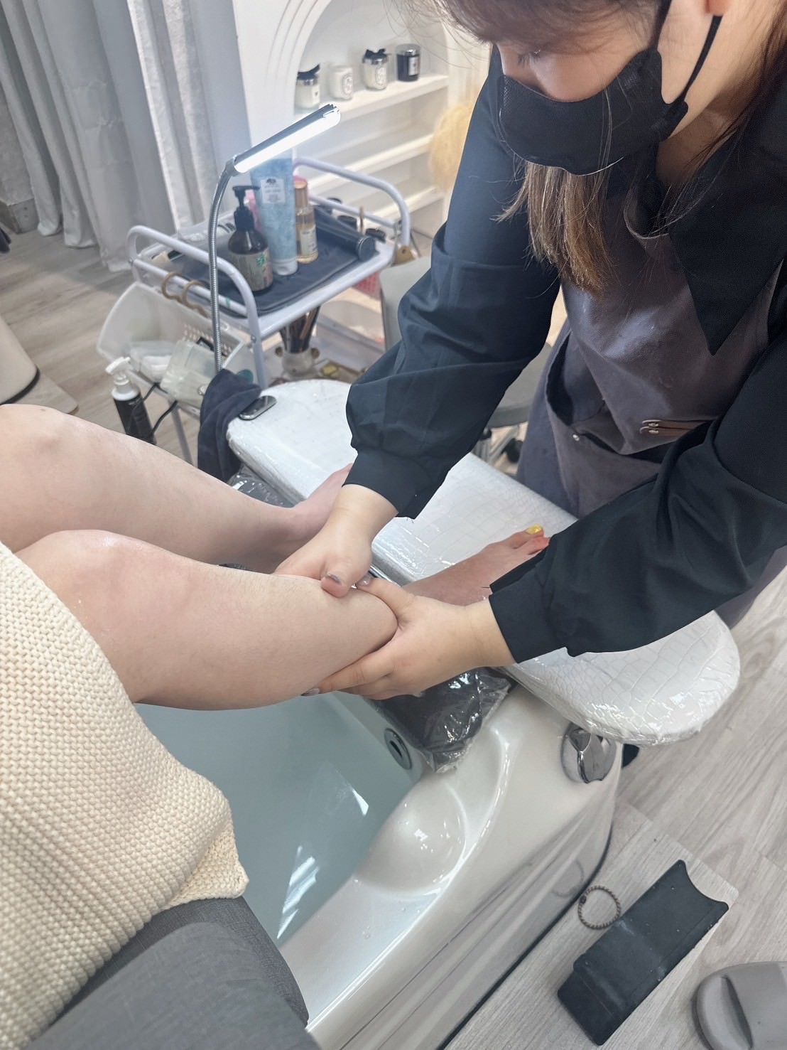 【台南美甲推薦】雨果藝術美甲-指尖也要儀式感,用SABON做手足保養備受寵愛,閃耀的指尖設計一秒變女神 - 第19張圖