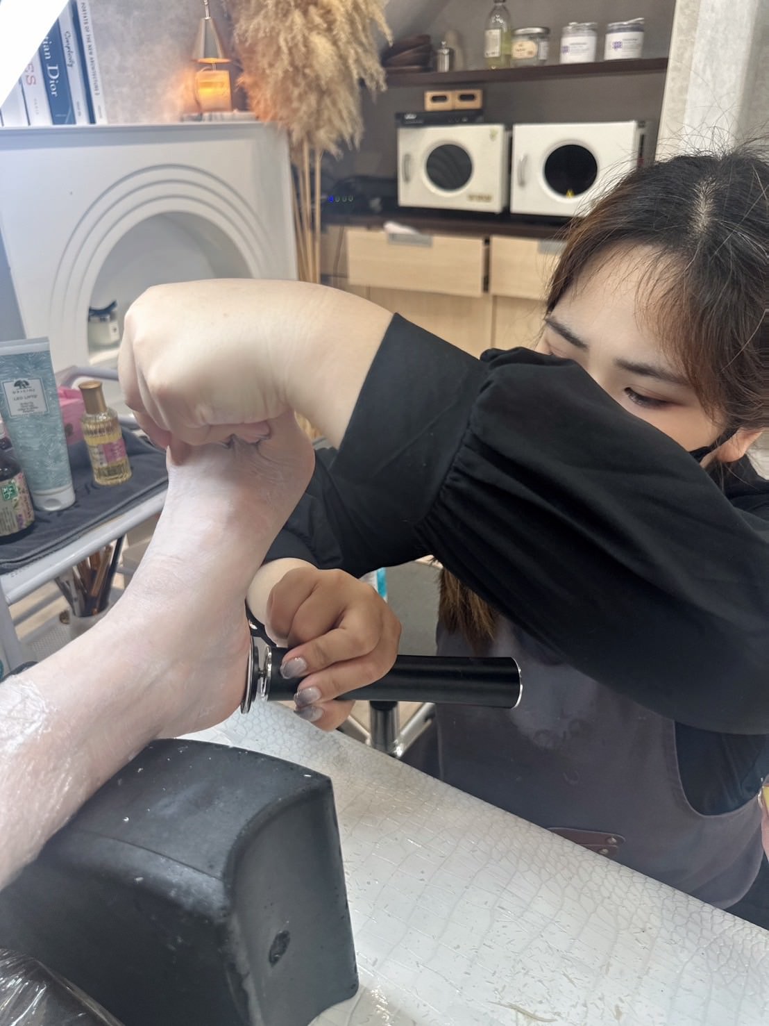 【台南美甲推薦】雨果藝術美甲-指尖也要儀式感,用SABON做手足保養備受寵愛,閃耀的指尖設計一秒變女神 - 第26張圖