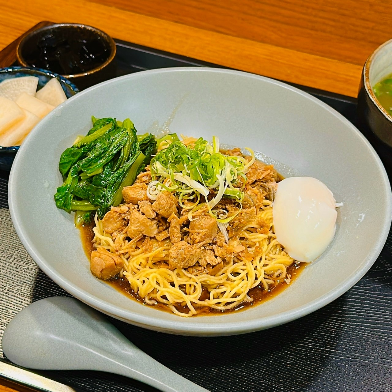 【台南拉麵推薦】淳吉麵屋-嚴選在地新鮮食材,精心熬製湯底,每一口都會驚嘆,每一道都是獨特的創意料理 - 第18張圖