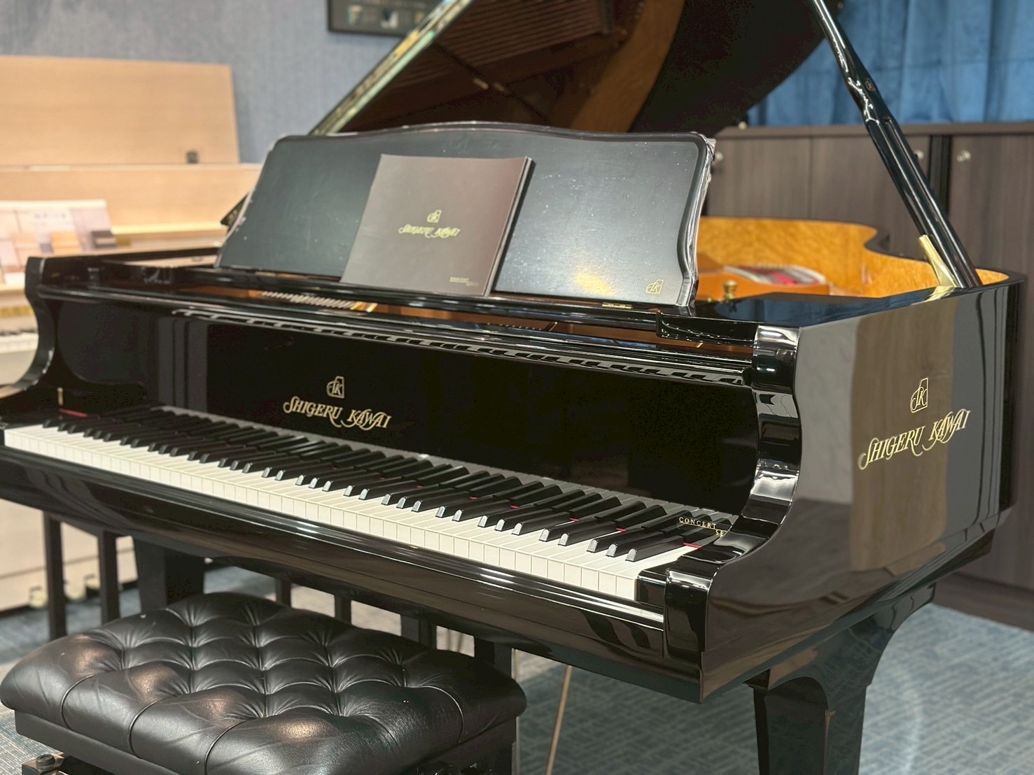 【高雄鋼琴】 KAWAI Pianos 河合鋼琴 – 高雄直營店丨在都市叢林裡也能自在彈奏的-KAWAI NF-15原聲混合鋼琴 - 第7張圖