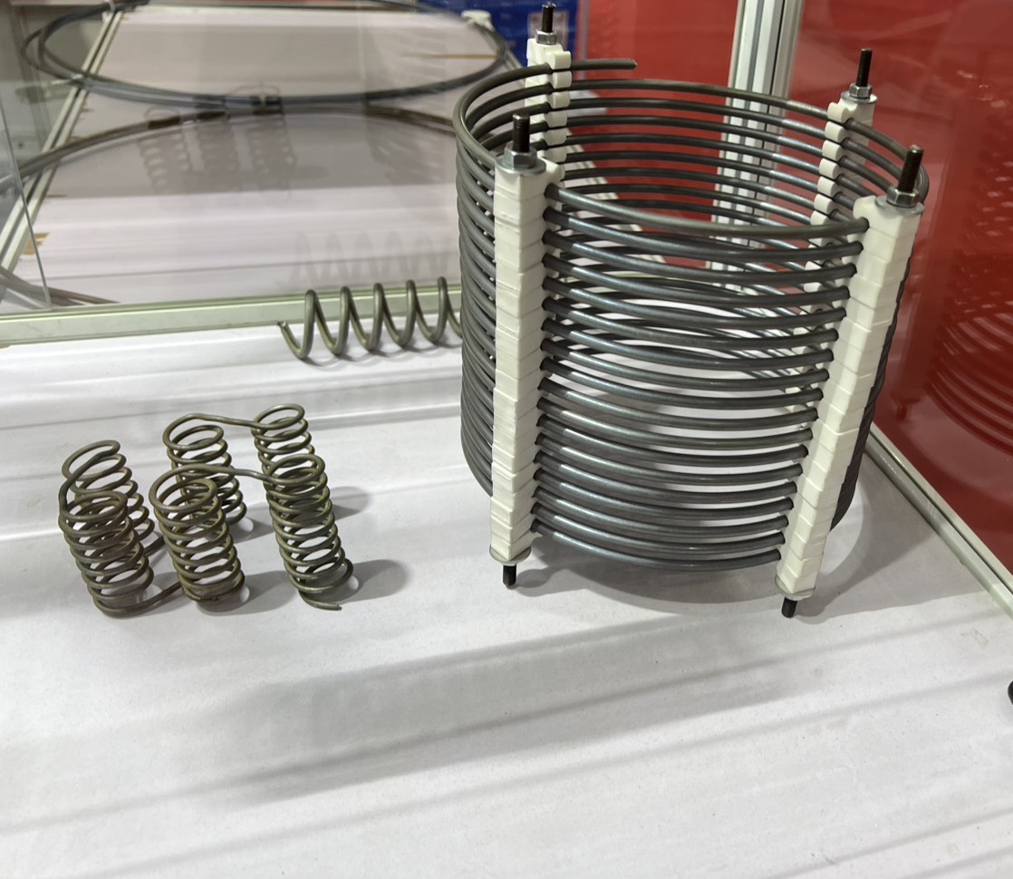 【彈簧供應商】鎰錩科技彈簧◎無所不在用途廣泛的精密元件-客製化彈簧、耐高溫彈簧、彈簧訂製、大型彈簧、工業彈簧、砂石彈簧、壓簧、拉簧、扭力彈簧、模具彈簧、異型彈簧、彈簧扣件 - 第11張圖 【彈簧供應商】鎰錩科技彈簧◎無所不在用途廣泛的精密元件-客製化彈簧、耐高溫彈簧、彈簧訂製、大型彈簧、工業彈簧、砂石彈簧、壓簧、拉簧、扭力彈簧、模具彈簧、異型彈簧、彈簧扣件